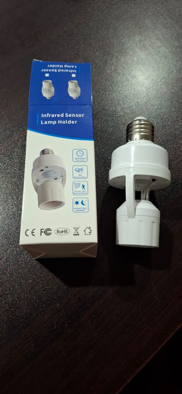 Sensor Bulb Holder – Automatic Motion & Light Detection for Smart Energy Saving